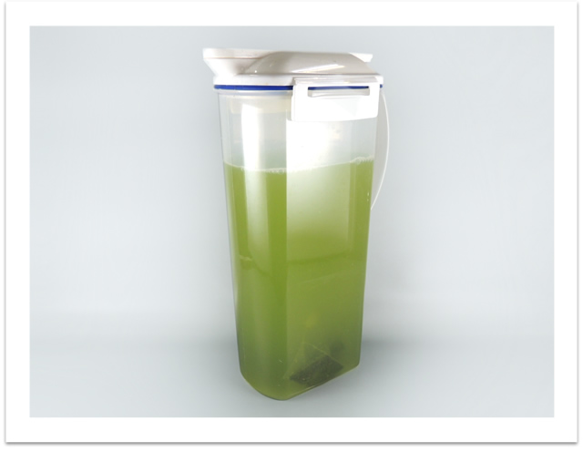 Cool in the refrigerator.